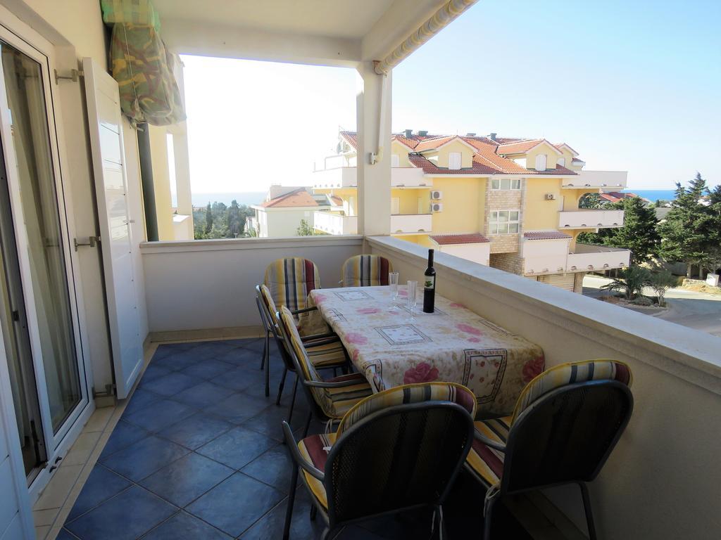 Apartments Party Novalja Ngoại thất bức ảnh