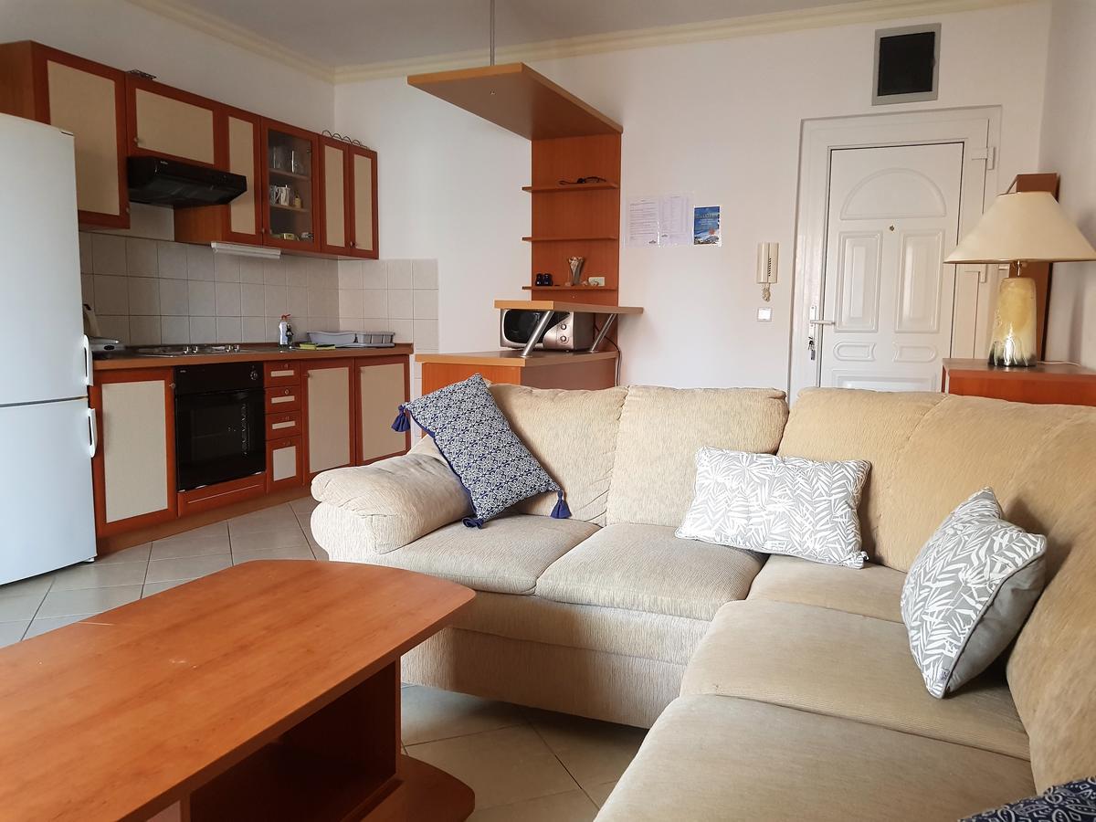 Apartments Party Novalja Ngoại thất bức ảnh